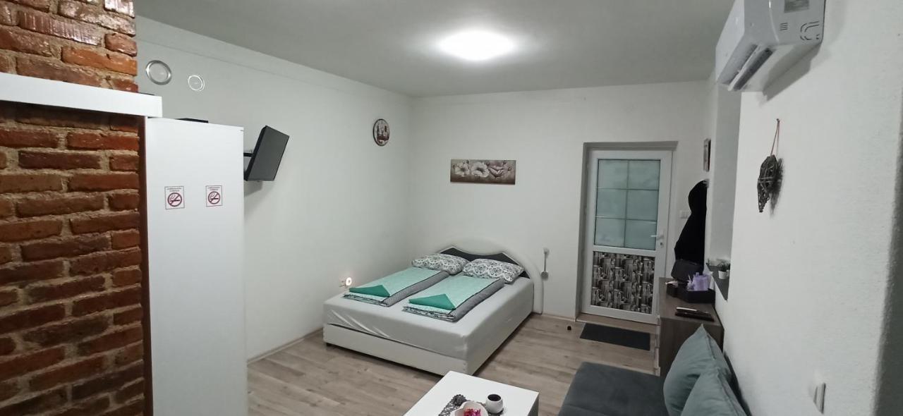 Appartamento Helly'S Apartman - Self Check-In - Jajce Esterno foto